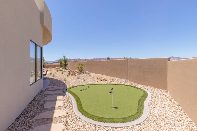 House with hot tub, barbecue & heated pool | Golf view — photo 4