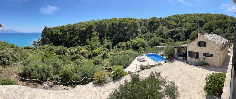 Villa with terrace, garden & private pool | Sea view — photo 4