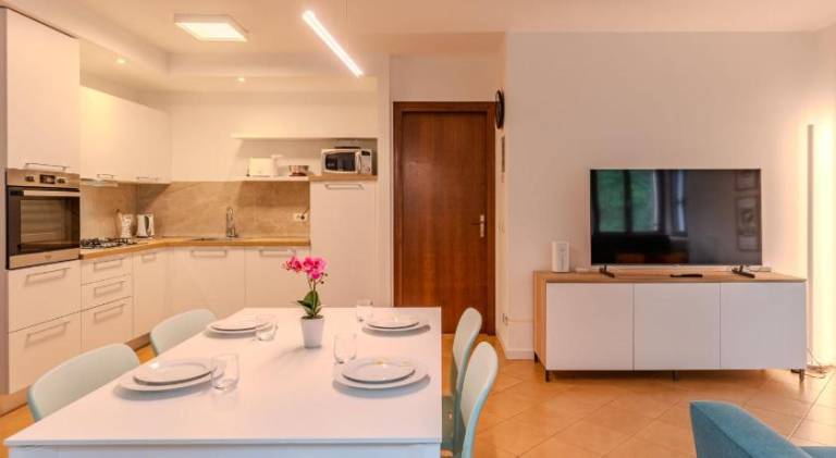 Rental apartment with 2 rooms for 6 persons — photo 3