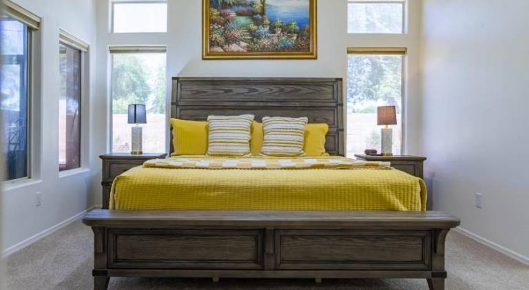 Vacation home with pool — photo 2
