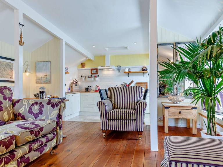 Beautiful cottage with yard | Pets are welcome — photo 5