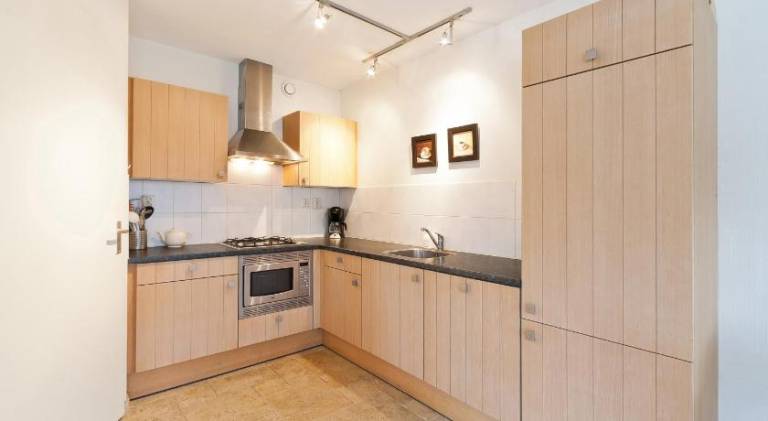Lodge with 3 rooms for 6 persons — photo 4