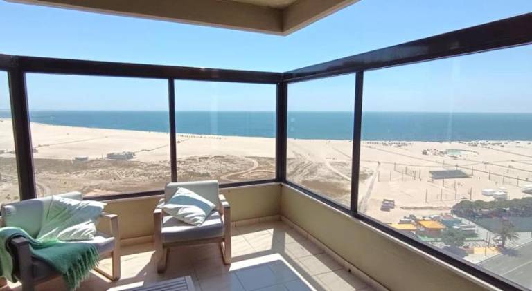 Fully equipped rental apartment with grill & patio | Next to the beach | Pets allowed in Coimbra