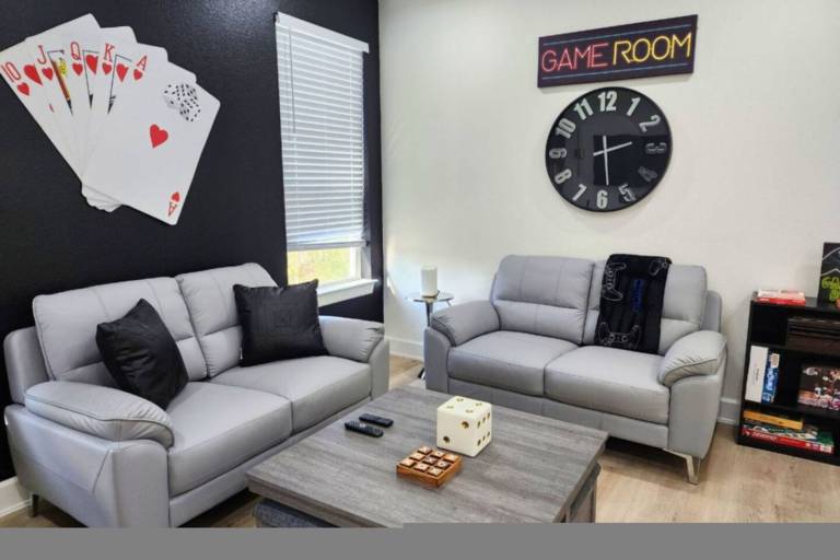 Family-friendly vacation home with yard | Pet-friendly in Houston, TX