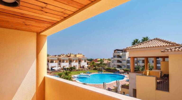 Villa with garden, terrace & pool | Pets allowed — photo 3