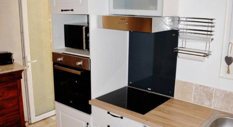 Fully equipped vacation home with garden, hot tub & terrace | Pets allowed — photo 3