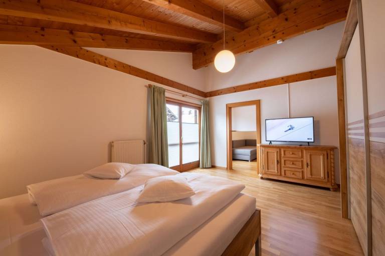 "Alpen Chalet" with magnificent mountain view in Garmisch-Partenkirchen — photo 4