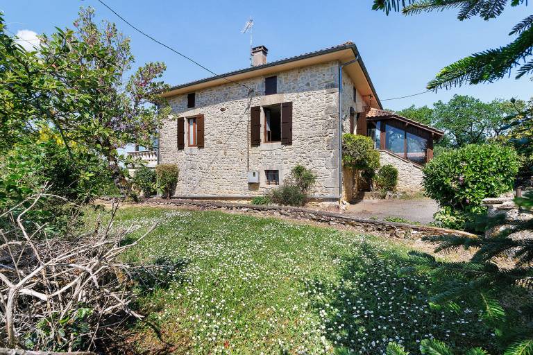 House with yard, patio & BBQ | Garden view in Cahors