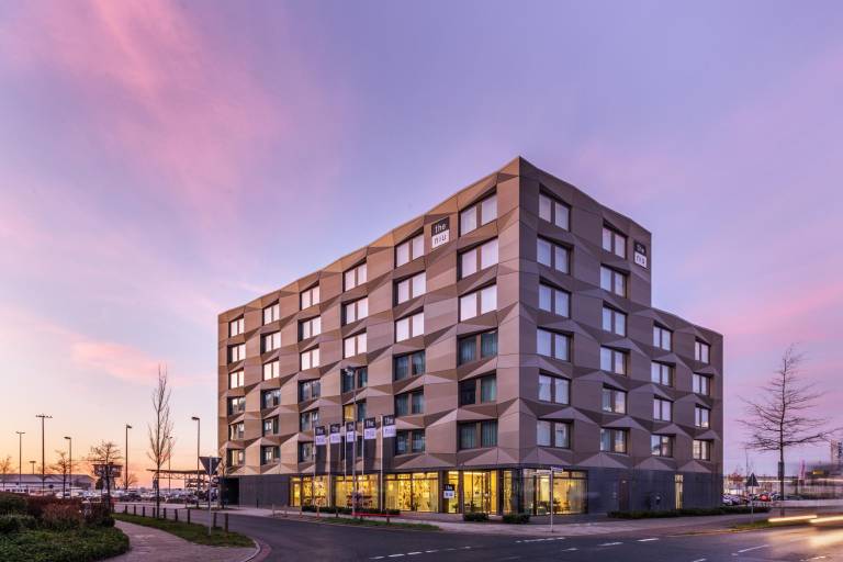 Holiday Inn - the niu, Crusoe Bremen Airport By IHG in Bremen