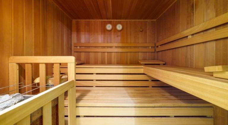 Design Villa mit Sauna & Garten — photo 4