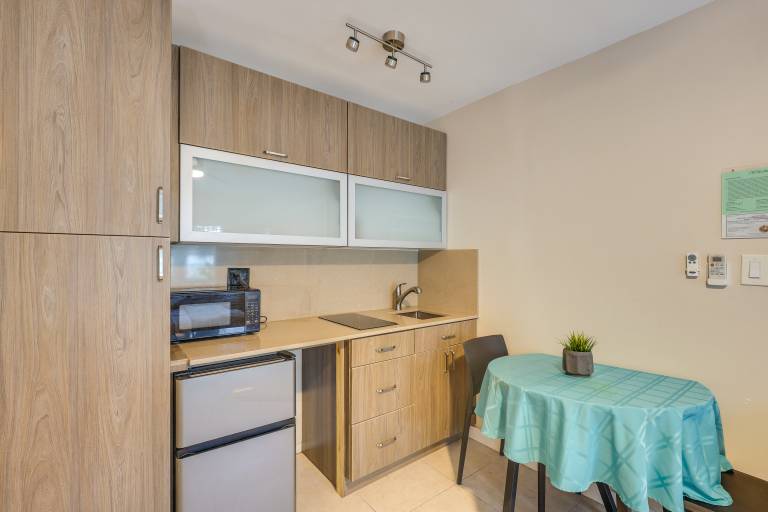 1 Mi to Pompano Beach Pier: Pet-Friendly Studio! — photo 2