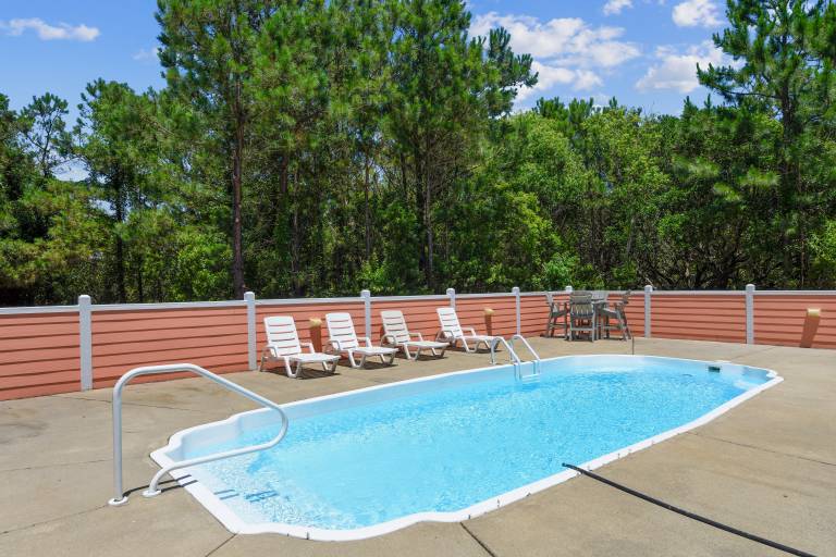 House with hot tub, private pool & grill — photo 3