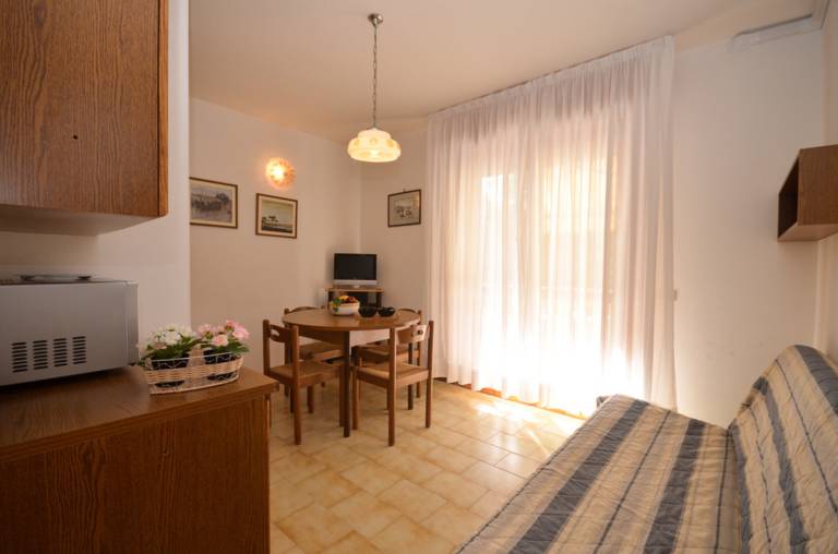 Cozy nest for two near the city centre and the sea — photo 3