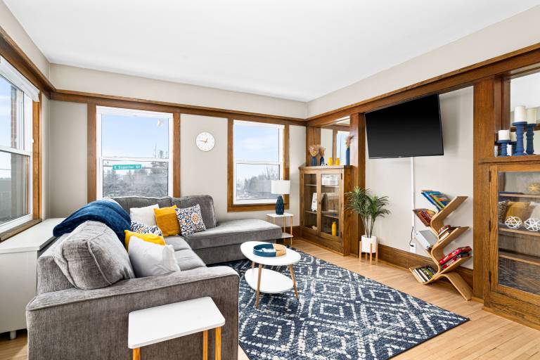 Lakeside Condo Minutes from Downtown Duluth