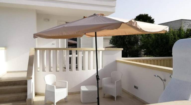 House with 2 rooms for 5 persons — photo 4