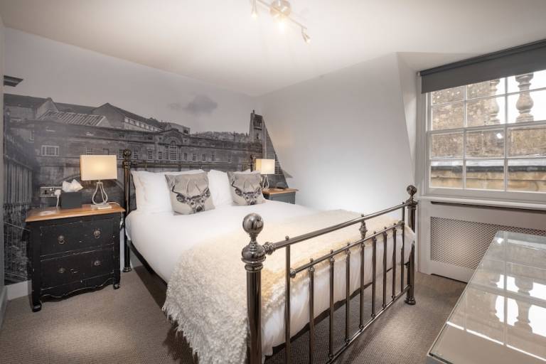 Bed & Breakfast Bath