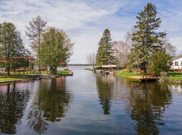 Cabin  Fenelon Falls