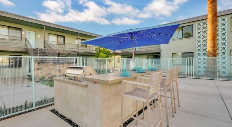 Rental apartment with pool — photo 2