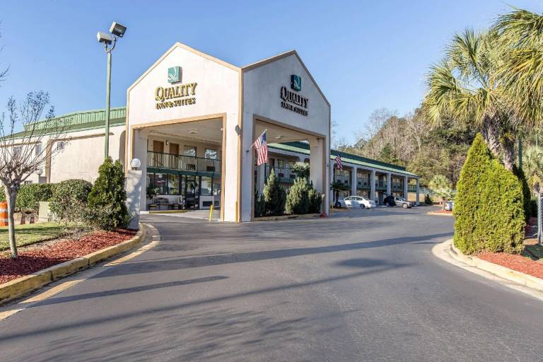 Quality Inn & Suites Macon North in Macon, GA