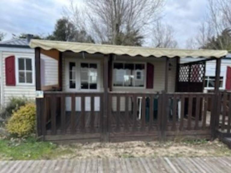 Mobile home with barbecue & heated pool — photo 4