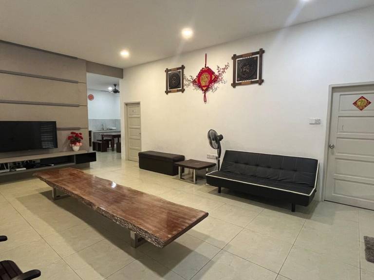 House  Lutong