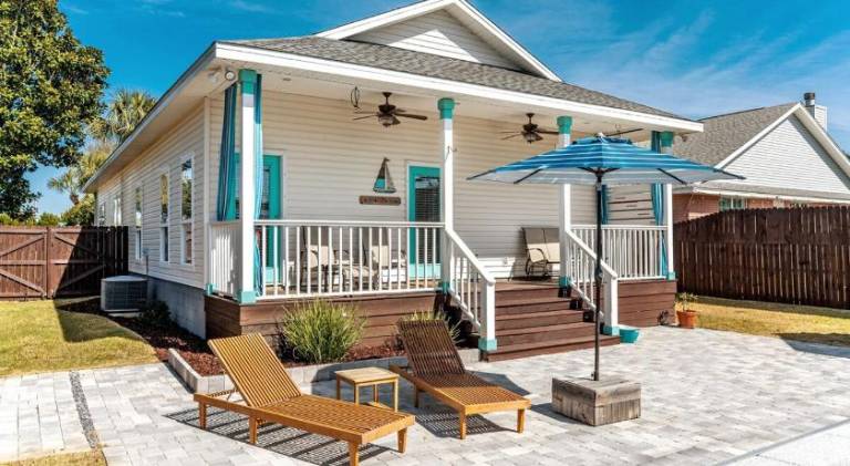 Big vacation home with pool | Pet-friendly — photo 5