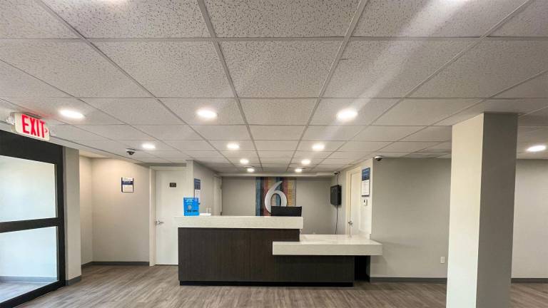 Studio 6 Rockford, IL – RFD Airport — photo 4