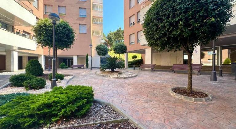 Fully equipped charming apartment with garden, terrace & private pool | Close to the beach | Dogs allowed in Lloret de Mar