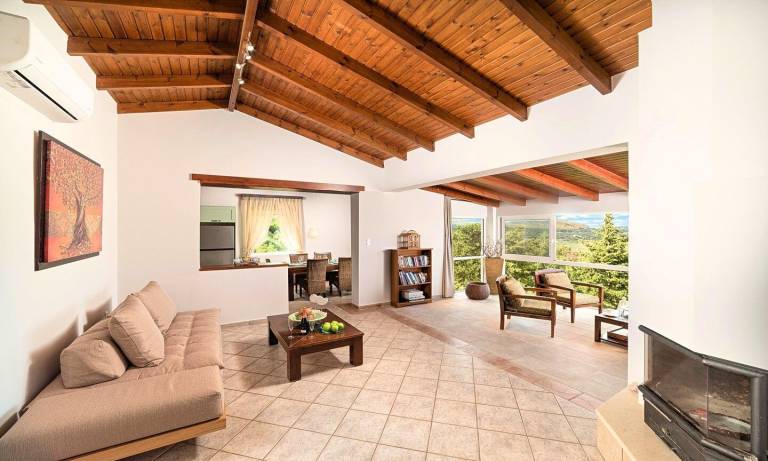 Fully equipped charming villa with patio, garden & private pool | Water view | Suitable for remote work | Pets are welcome — photo 2