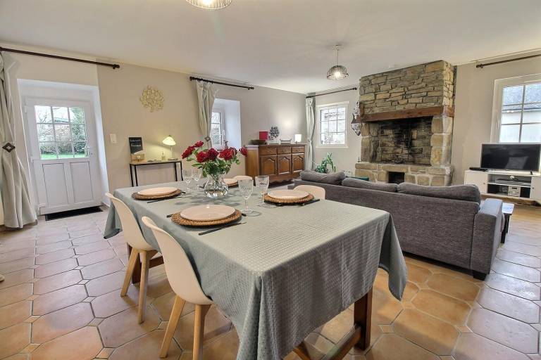 Gite with garden & patio — photo 4