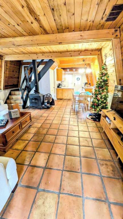 Cabin  Williams