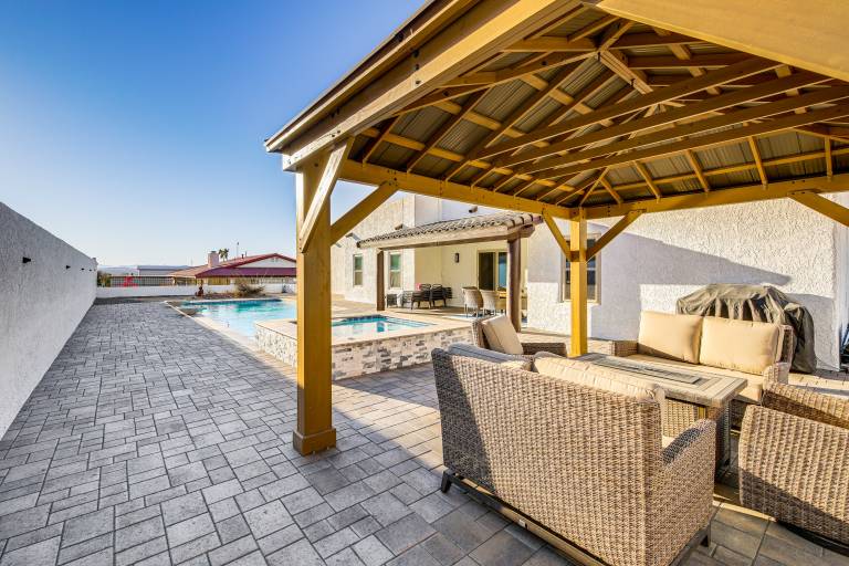 Pet-Friendly Home w/ Hot Tub in Lake Havasu City in Lake Havasu City, AZ