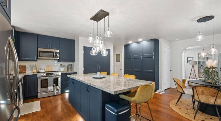 Midtown Bungalow — photo 3