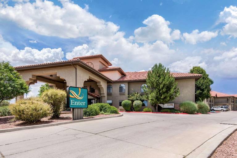 Quality Inn & Suites Gallup I 40 Exit 20