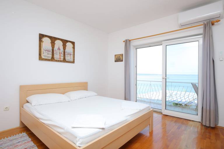 Studio flat near beach Podstrana, Split (AS-19987-b) — photo 5