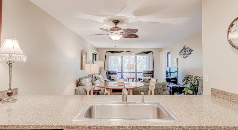 Rental apartment with pool — photo 4