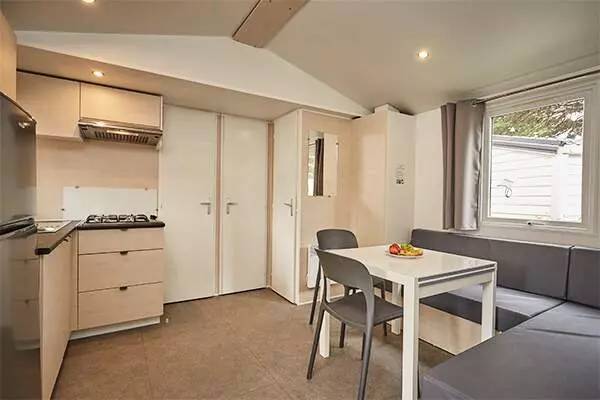 Camping Moulin de Kermaux - Mobile home Classic 3 bdr. 6 pers. Covered Decking — photo 3