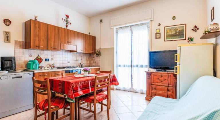 Holiday apartment with 1 room for 3 persons in Diano Marina