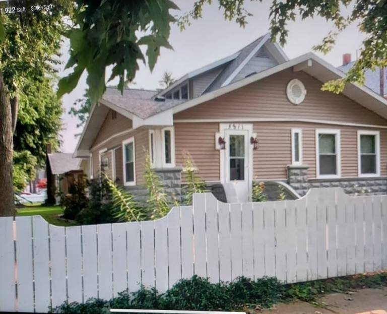 House Vermilion