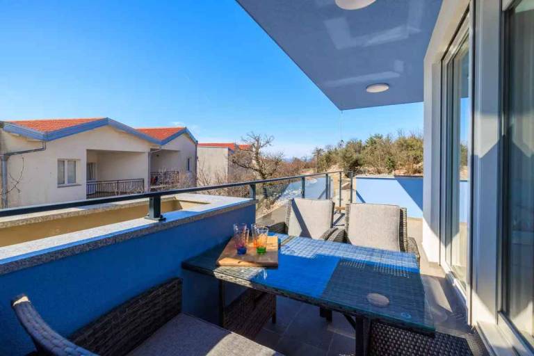 Beautiful holiday apartment with jacuzzi | Sea view | Pets allowed — photo 3