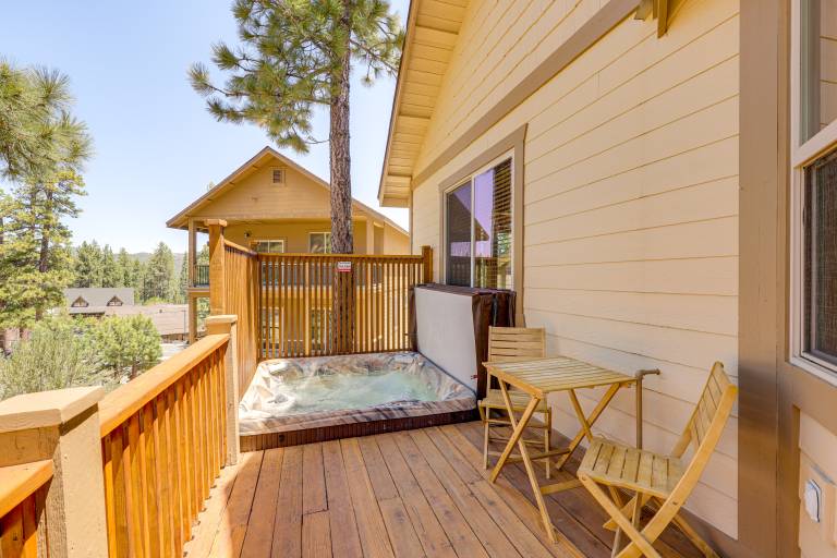 Walkable Big Bear Lake Home w/ Private Hot Tub! — photo 3