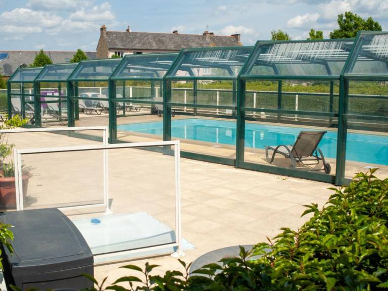Apartment with heated pool — photo 2