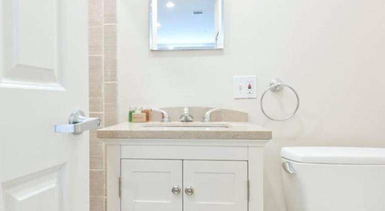 Wonderful rental apartment | Next to Faneuil Hall | Suitable for remote work | Pets allowed in Boston, MA
