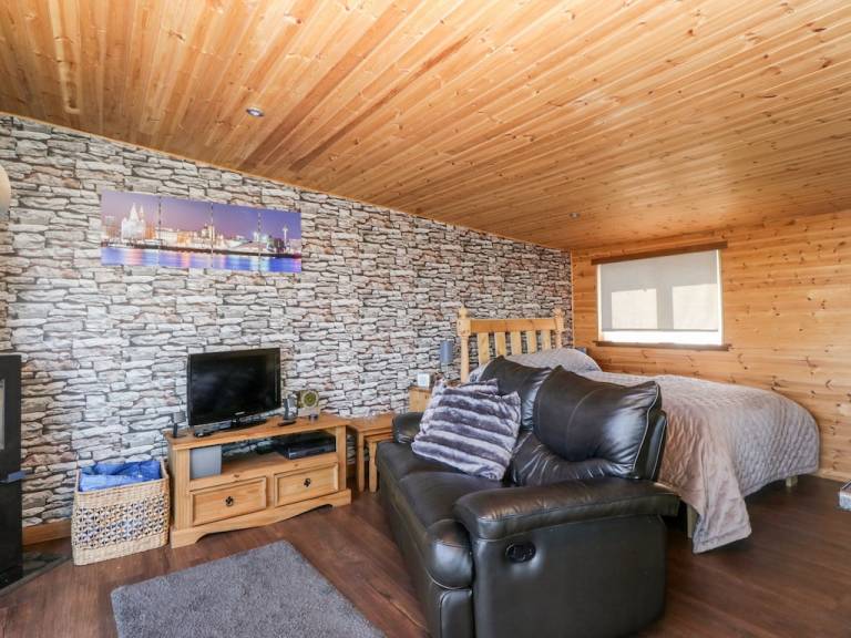 Cottage Coatbridge