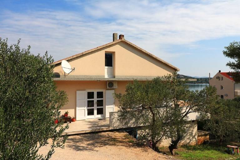 Apartament  Betina