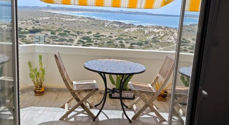 Fully equipped lovely holiday apartment with grill | Next to the beach | Good for workation | Pet-friendly in Leiria