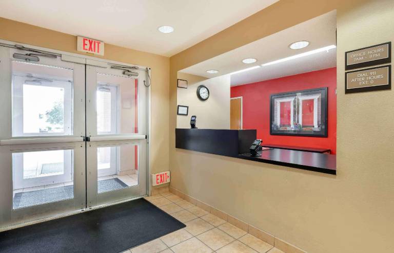 Extended Stay America Suites - Cincinnati - Blue Ash - Kenwood Road — photo 4