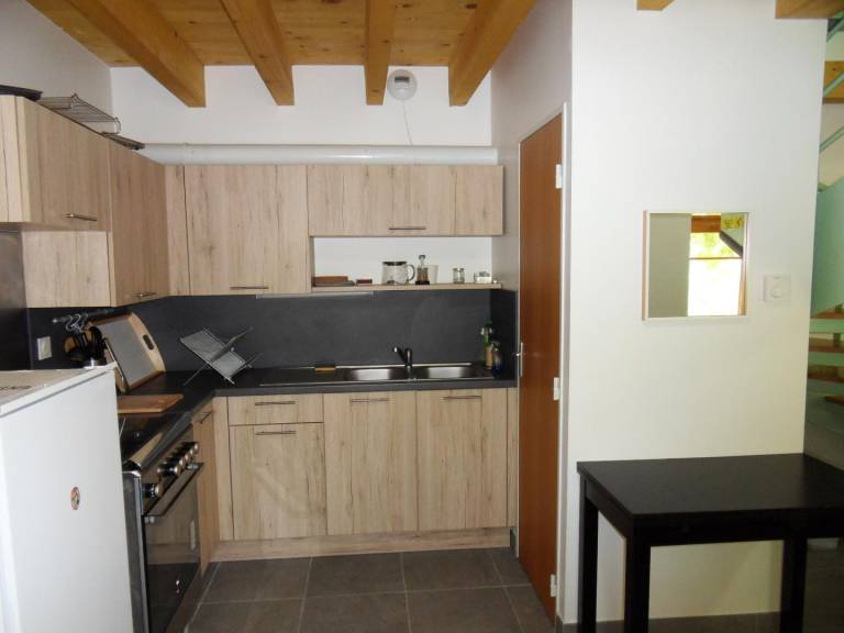 Cottage with garden — photo 5