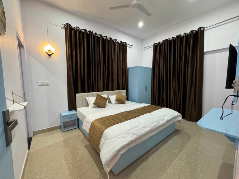 Holiday apartment with patio | Pets are welcome in Bhimtal