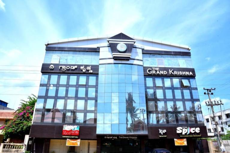 THE GRAND KRISHNA LUXURY HOTEL